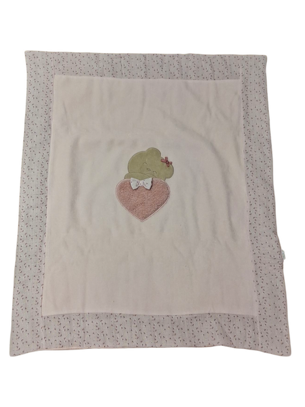 Copertina orso con cuore peluche