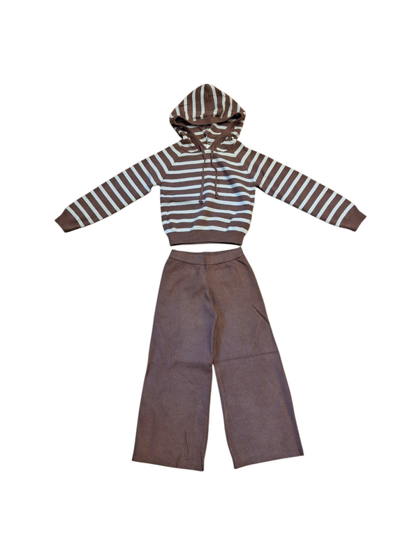 Completo in maglia con cappuccio